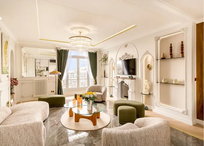 Merveil Signature - Hoche - Eiffel Tower View