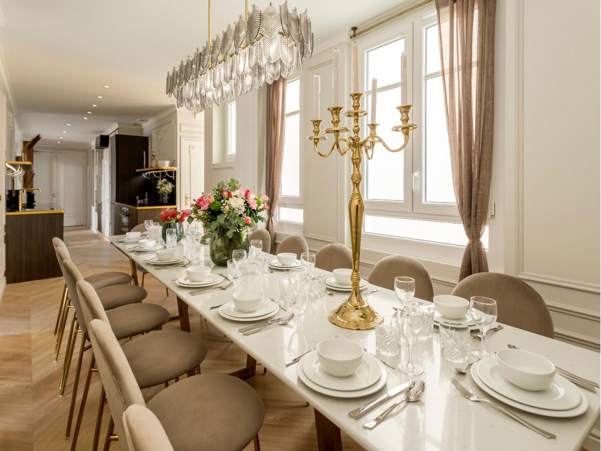 Apartment Merveil Signature - Hoche - Eiffel Tower View Paris