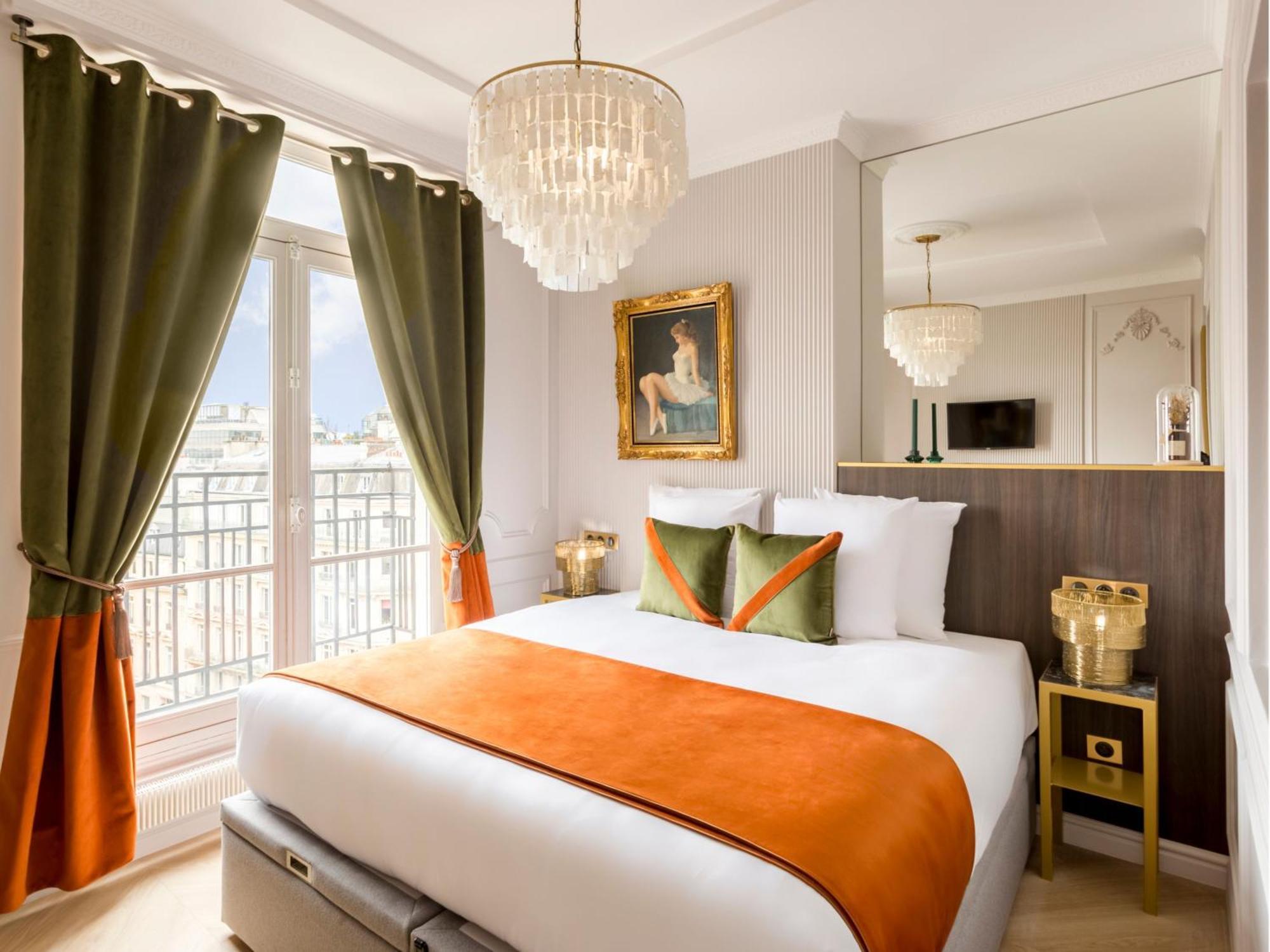 Merveil Signature - Hoche - Eiffel Tower View *